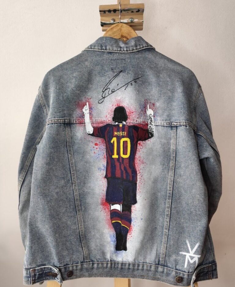 Messi w Barcelonie na kurtce jeansowej